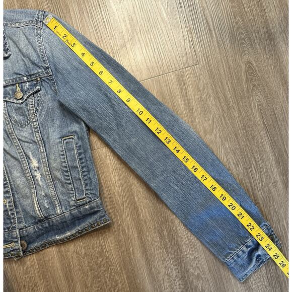 American Eagle Denim Jacket S/P – Cropped Distressed Light Wash Jean Jacket - Picture 6 of 6
